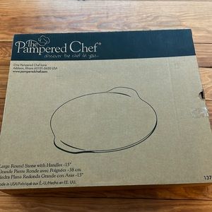 Never Used Pampered Chef Large Round Stone with Handles 15”